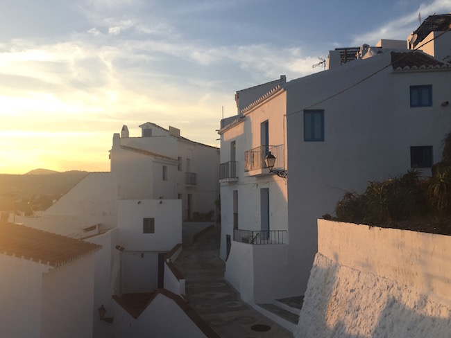 Frigiliana bij zonsondergang