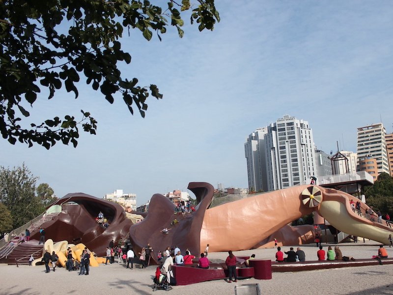 Het Gulliver park: speeltuin in Valencia met glijbanen en zo veel meer