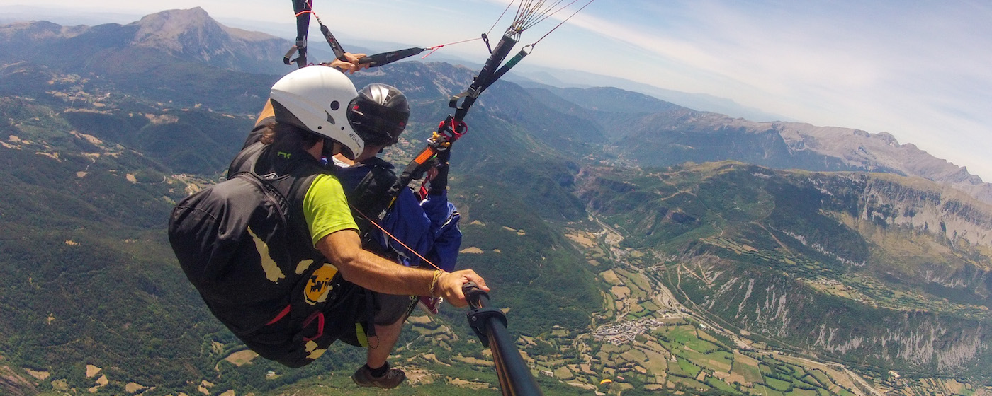 Paragliding in de Spaanse Pyreneeën met Chill Outdoor