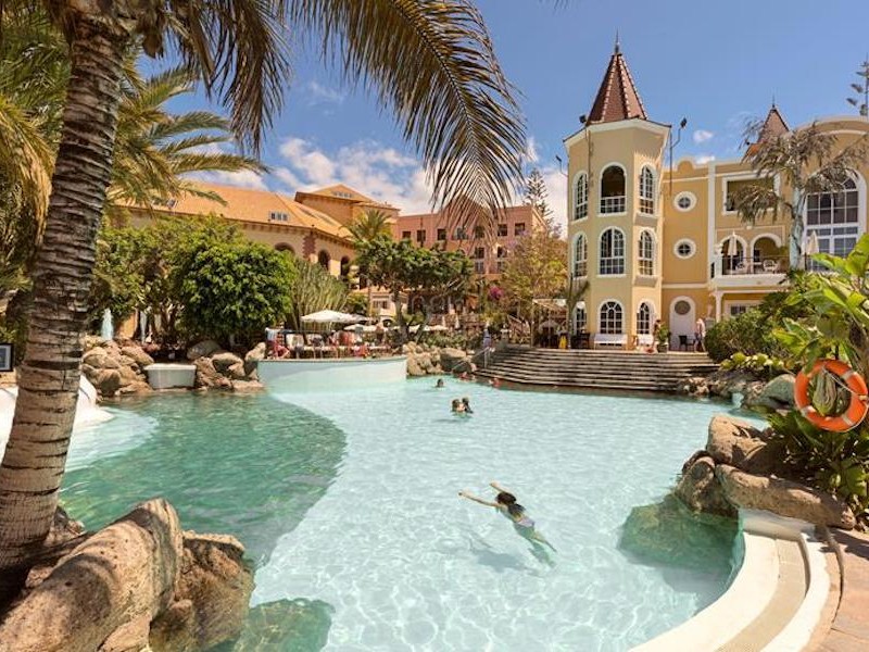 Bahia del Duque Resort