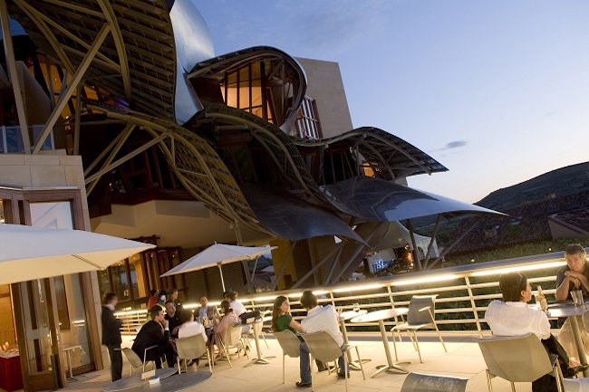 Marqués de Riscal - design hotel, bodega en wijnspa in Rioja Alavesa