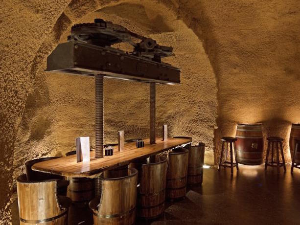 Hotel met wijnkelder in Laguardia, de hoofdstad van wijnstreek Rioja Alavesa (Baskenland)