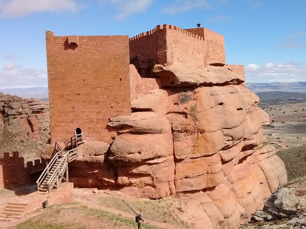 Het kasteel van Peracense in de omgeving van Teruel (Aragón)