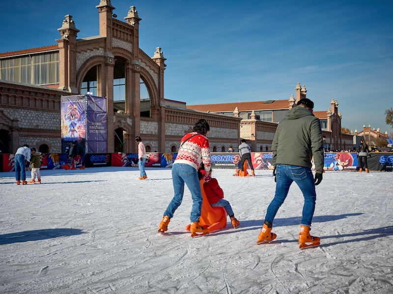 Schaatsbaan bij cultuurhuis Matadero in Madrid - Foto: Fernando Tribino