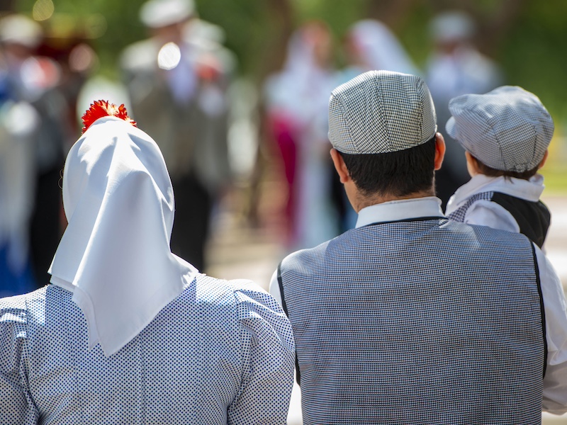 Traditionele klederdracht tijdens San Isidro feesten in Madrid