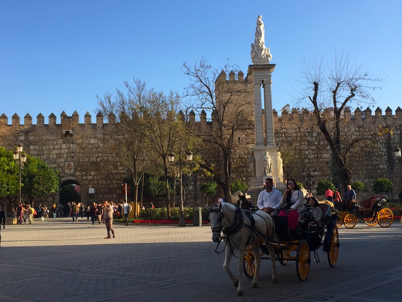 Koninklijk Paleis: een van bekendste bezienswaardigheden in Sevilla
