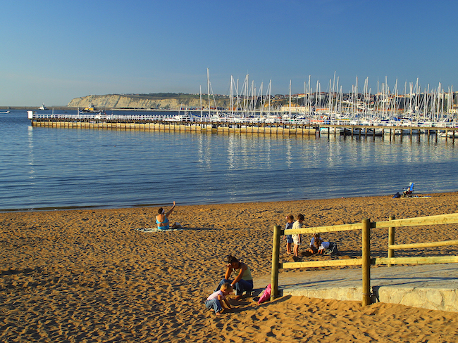 Het strand van Las Arenas (Getxo) - het dichtstbijzijnde strand vanuit Bilbao (Baskenland)