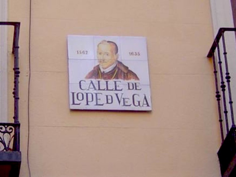 Straten in Las Letras in Madrid met namen van schrijvers uit Spaanse Gouden Eeuw