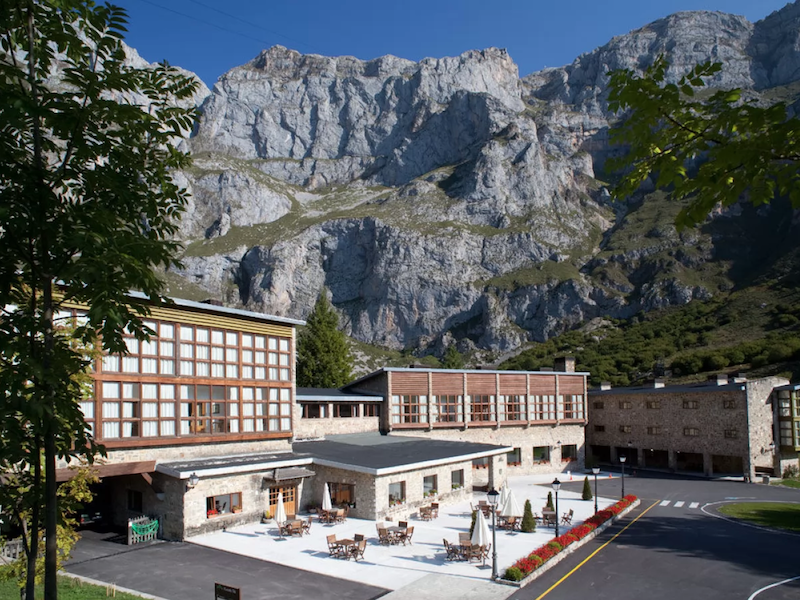 Parador hotel in Fuente Dé in Picos de Europa (Cantabrië)