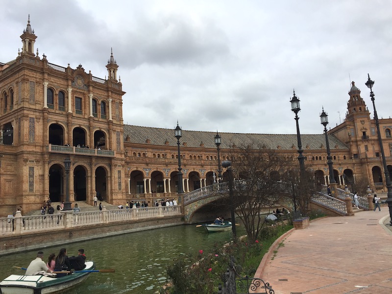 Roeien op de Plaza de España