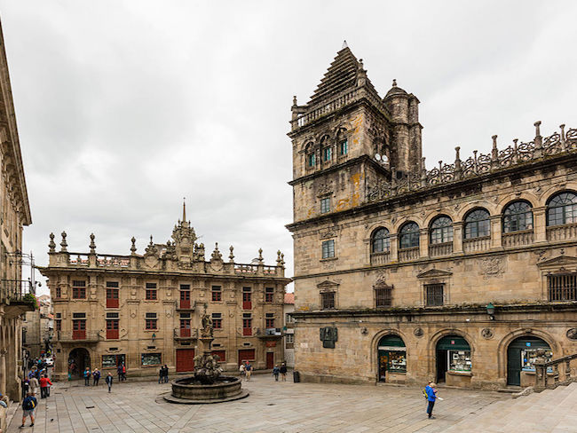 De Plaza de las Platerías in Santiago de Compostela (Noord Spanje)