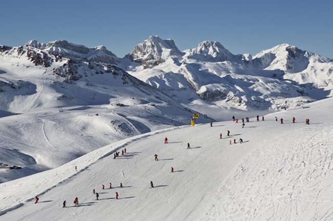 Skigebied Astún in de Spaanse Pyreneeën, 10km van hotel Canfranc Estación