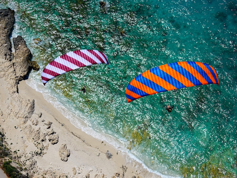 Tandem paragliding aan de Costa de la Luz in Andalusië