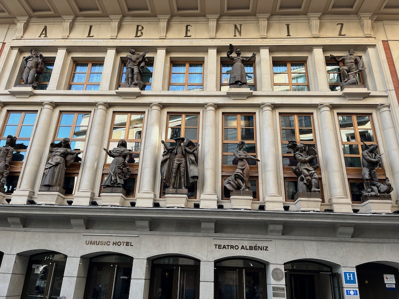 Teatro Albeniz in de Barrio de las Letras in Madrid