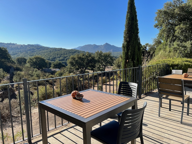 Uitzicht op de Sierra de Grazalema vanaf het terras van Hotel Tambor del Llano