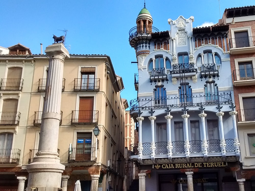 De Plaza del Torico in Teruel (Aragón)