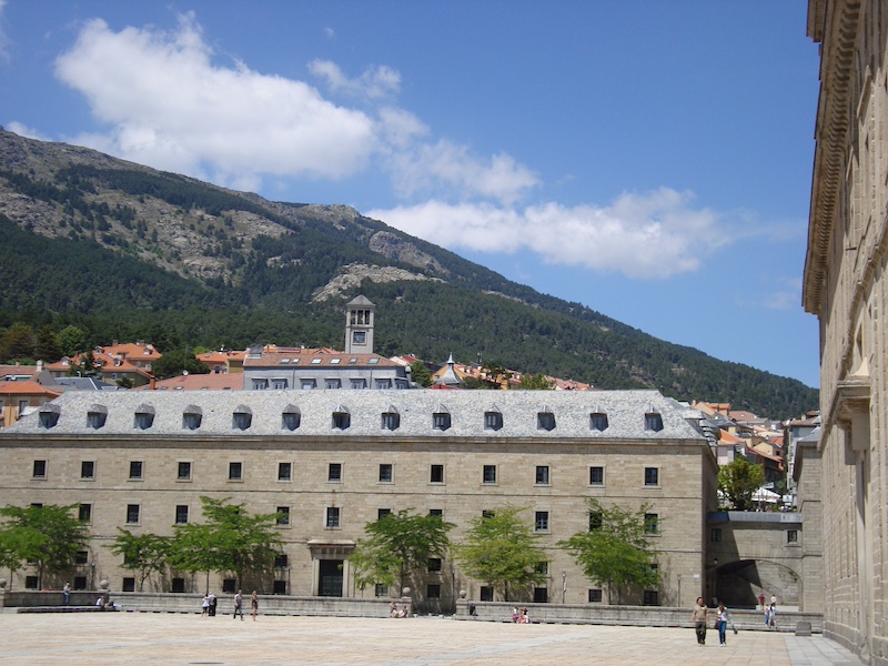 Trap naar het centrum vanuit het Klooster van El Escorial