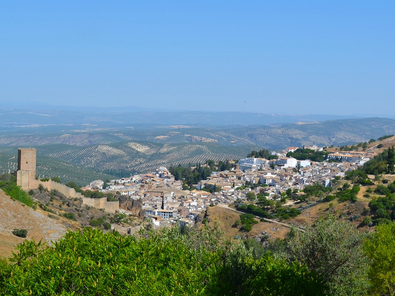 Cazorla ligt in berggebied Sierra de Cazorla in hart van Andalusië