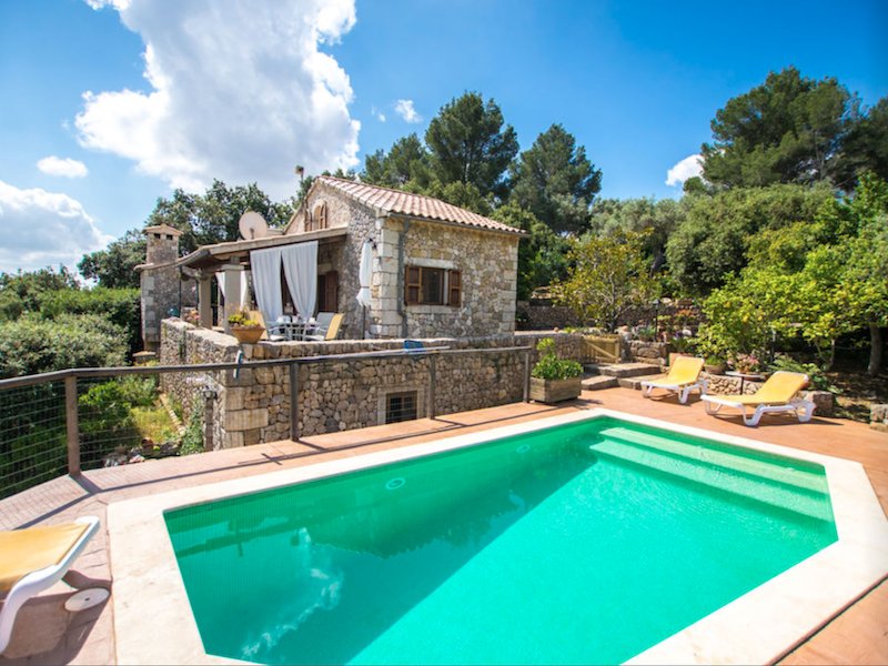 Een vakantiehuis met zwembad in de omgeving van Selva (Mallorca, Balearen)
