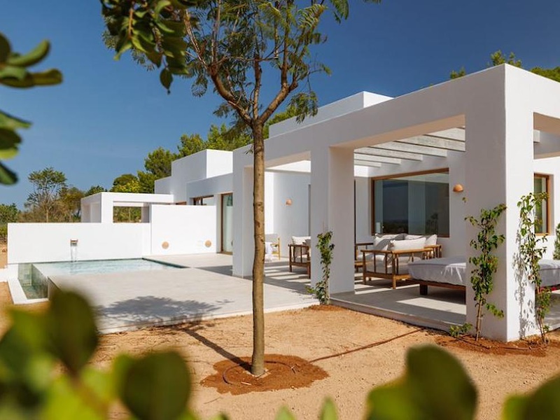 Modern 4-persoons vakantiehuis met eigen zwembad op Ibiza bij Can Lluc