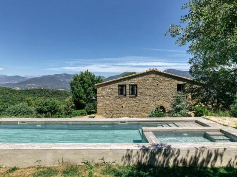 Tijdens de wijnreis in de Empordà verblijf je in een luxe masía