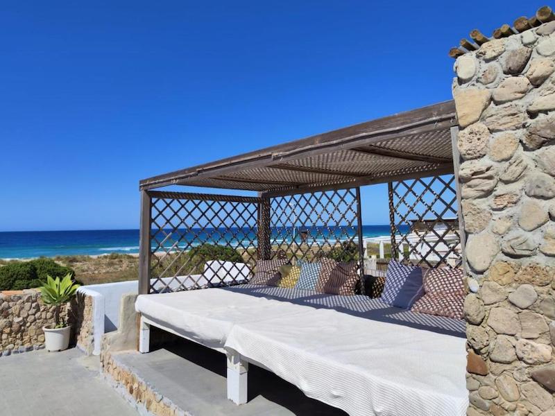 Vakantiehuis Casa de Piedra aan het strand van El Palmar de Vejer (Cadiz, Andalusië)