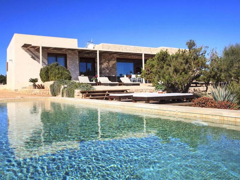 Luxe vakantiehuizen met privé zwembad op Es Cap de Barbaria (Formentera, Balearen)