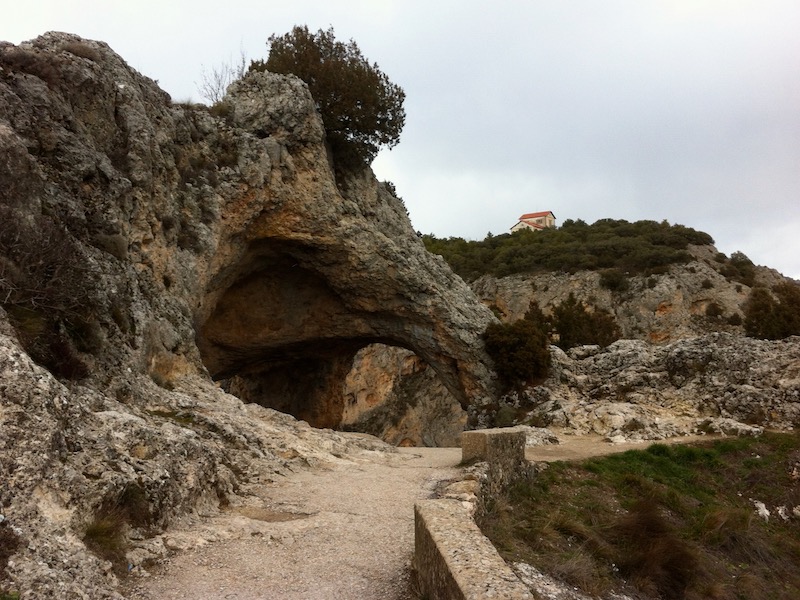 Uitkijkpunt Ventano del Diablo op weg naar de Ciudad Encantada de Cuenca in de Serranía de Cuenca