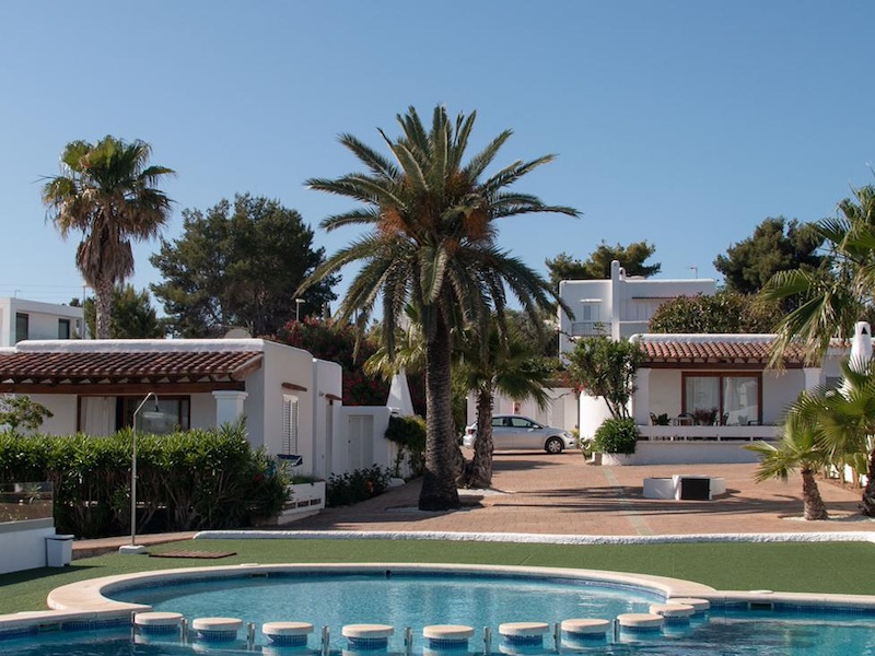 Villas Residencial Bogamari aan de westkust van Ibiza