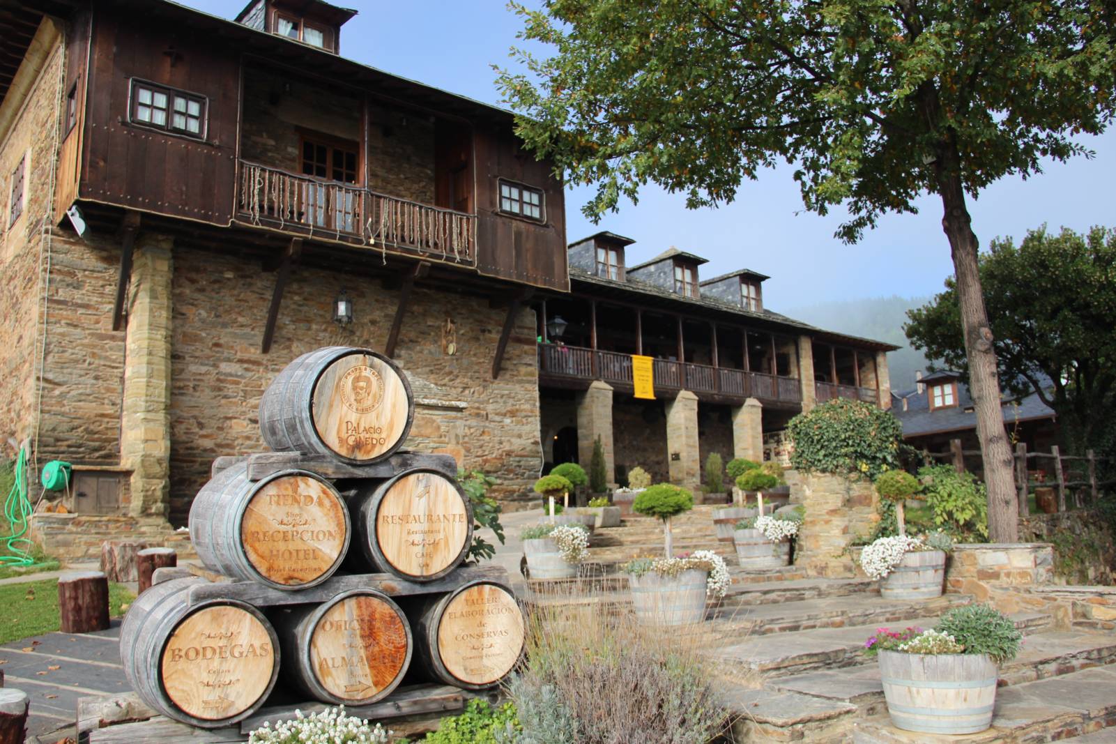 Een bezoek aan Bodega Palacio de Canedo in Leon tijdens de wijnreis van B&B A-ti